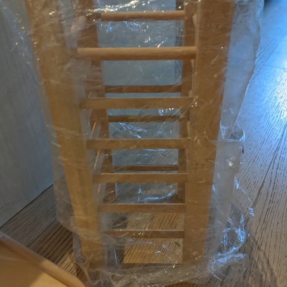 Bamboo hay holder - Picture 2 of 5